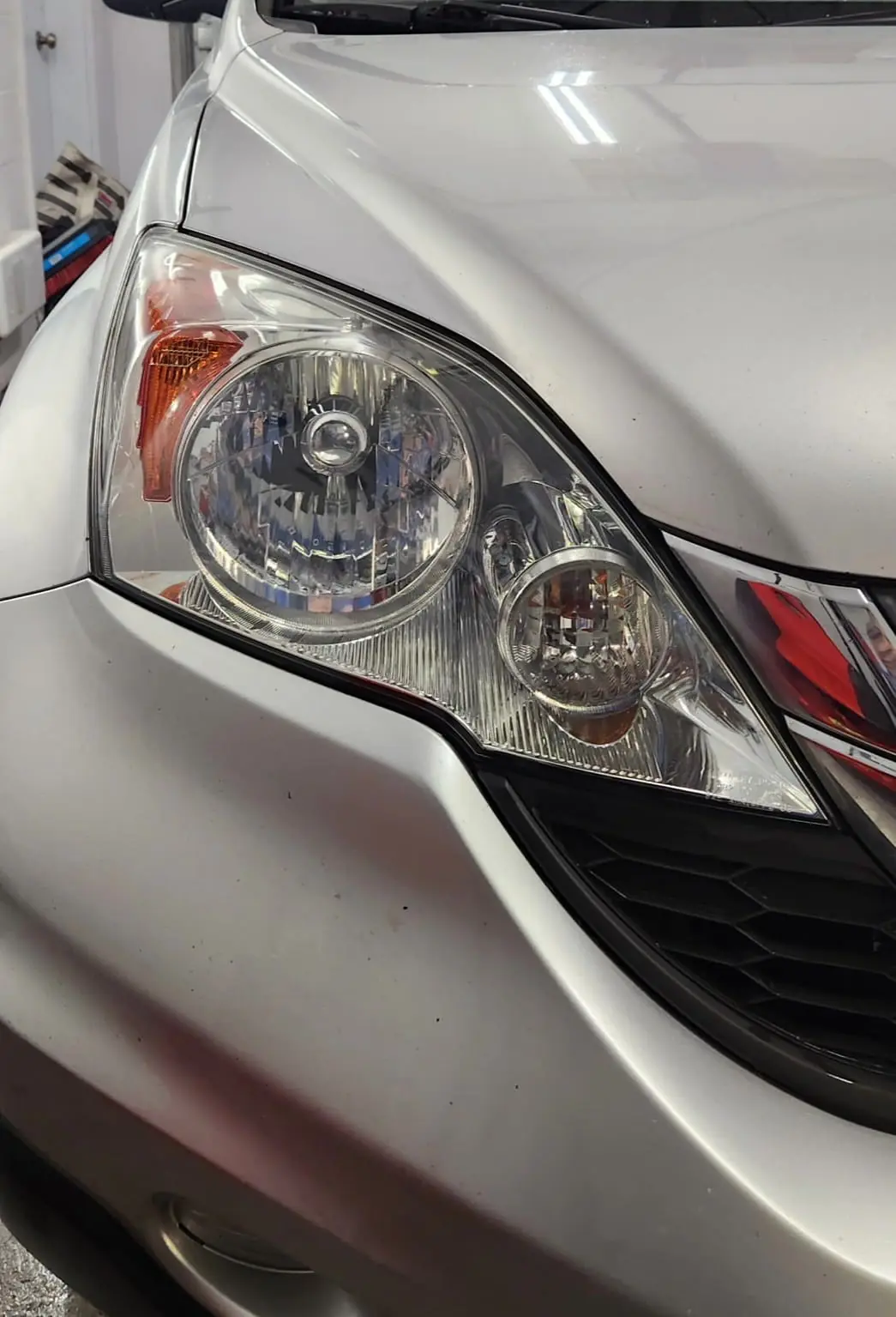 Crystal clear headlight after professional restoration Montreal